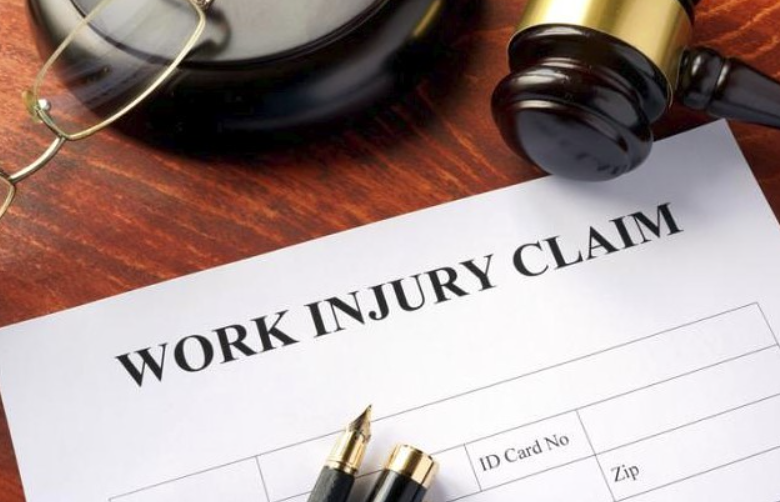 Read more about the article Can I Sue My Employer for an Injury on the Job?